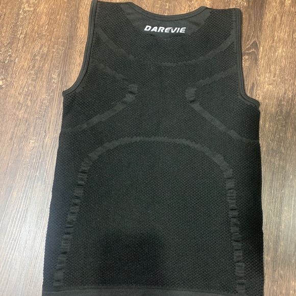 Darevie Men’s Compression Tank Top Size S/M NWOT - Picture 4 of 4